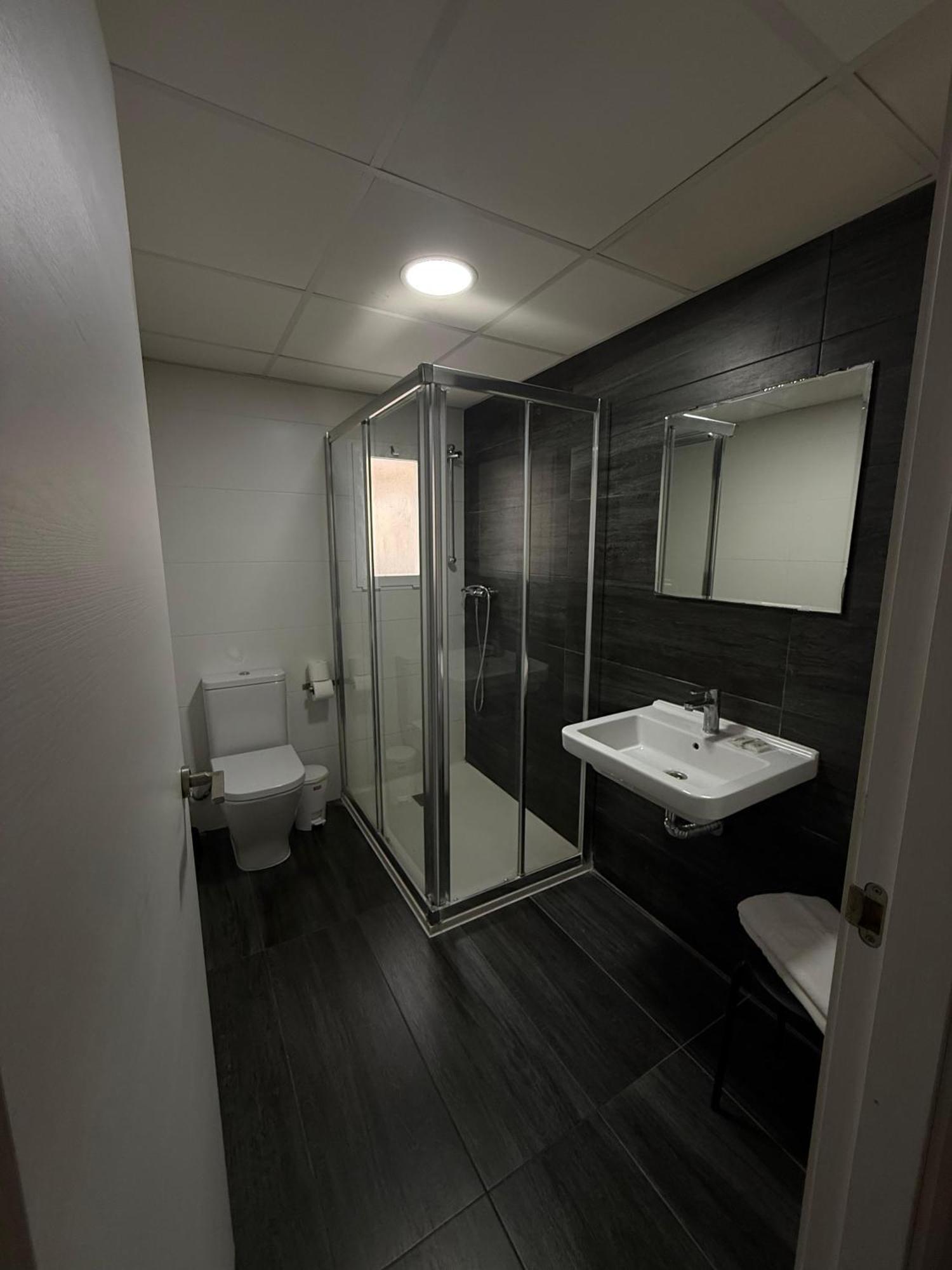 Guest house Hostal B And B Benidorm Benidorm